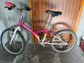 Bicicleta infantil Decathlon rosa