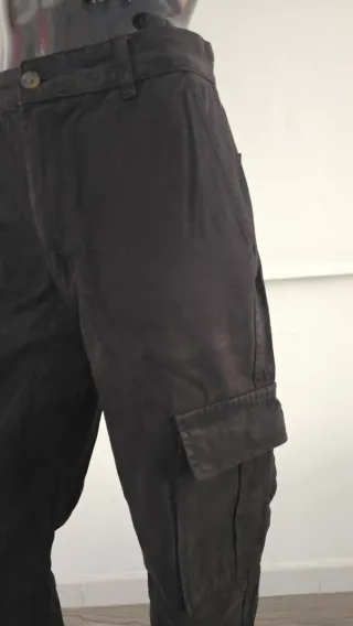 Pantalón vaquero negro ancho con bolsillos