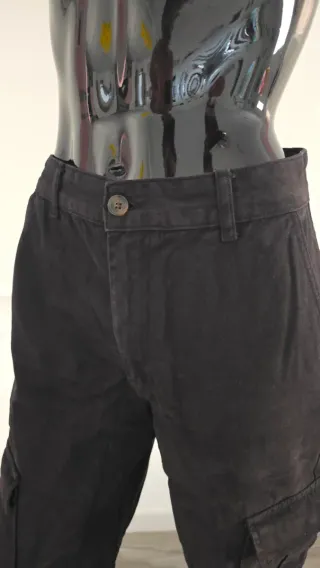 Pantalón vaquero negro ancho con bolsillos