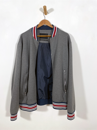 Chaqueta Bomber gris Zara