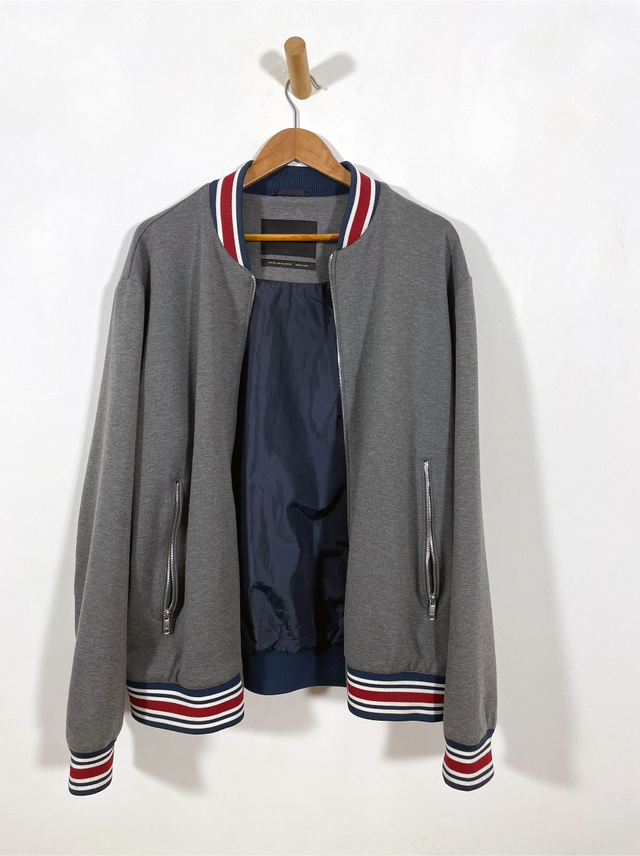 Chaqueta Bomber gris Zara