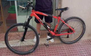 Bicicleta BH Roja