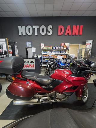 *HONDA DEAUVILLE 650 * 2002 * 50.000KM *