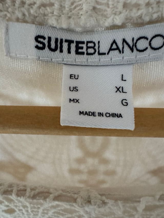 Preciosos vestidos .. Lote dos vestidos de encaje