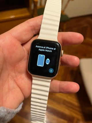 Apple Watch Series 4 Oro Blanco