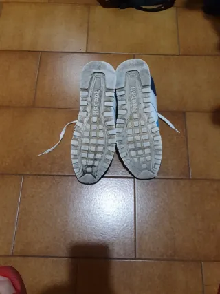 Zapatillas Reebok Blancas y Azules Talla 42