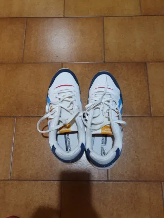 Zapatillas Reebok Blancas y Azules Talla 42