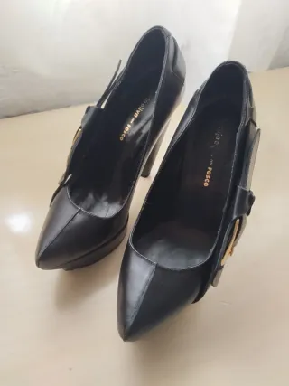 Zapatos de tacón Juanjo Oliva Fosco negros