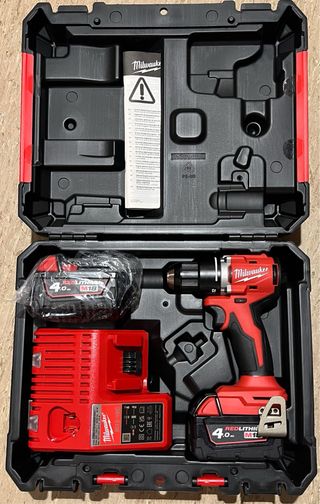 Milwaukee M18 BLDDRC-402C Taladro Atornillador