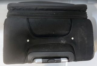 Maleta grande BAGCHERRY negra candado fuelle 4rued