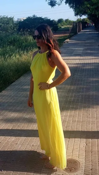 Vestido de fiesta amarillo