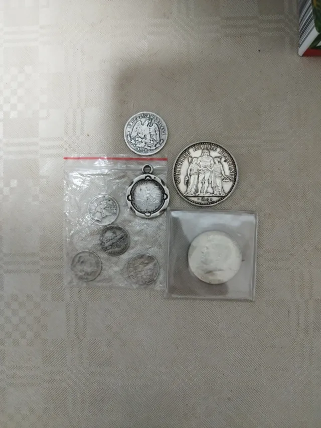 monedas de  plata