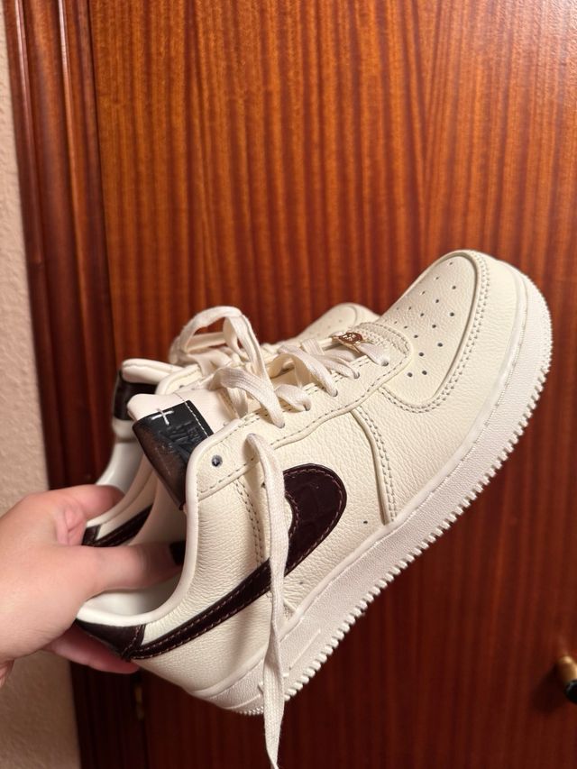 Zapatillas Nike Air Force 1 Beige T.39