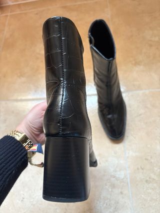 Botines negros Primark efecto piel