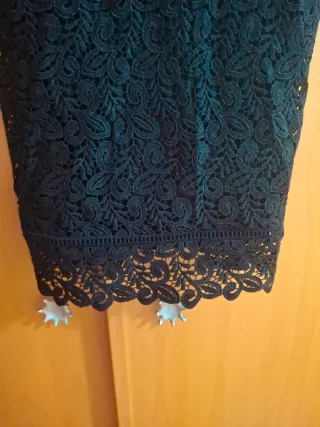 Vestido fiesta encaje negro Mango