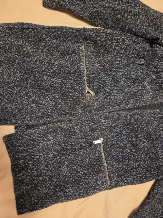 Chaqueta punto Stradivarius gris