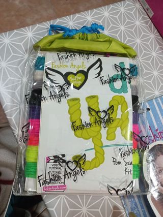 Kit para bufanda con pompón Cife