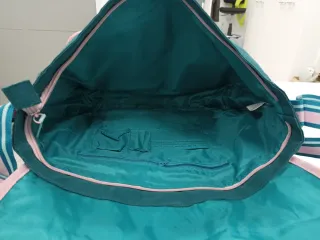 Bolsa bandolera marca CiMARRON rosa y verde azula