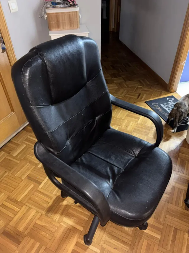 Silla de oficina giratoria