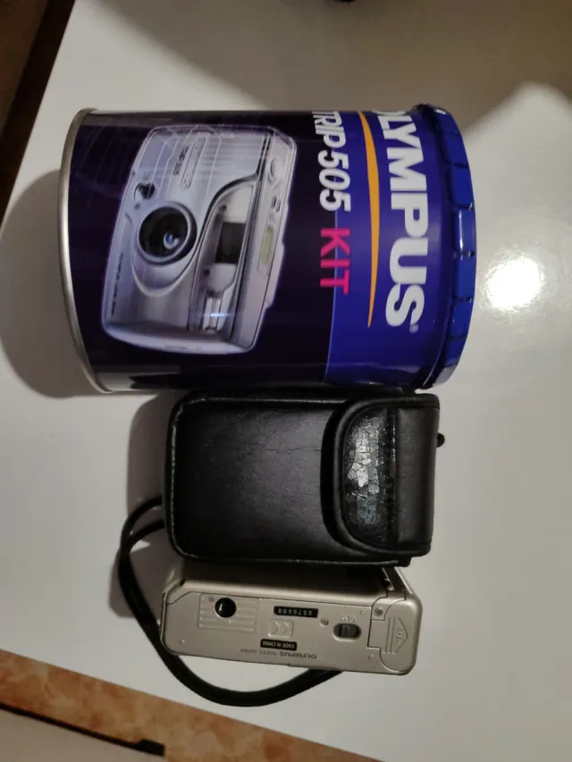 Kit Fotocamera Olympus Trip 505