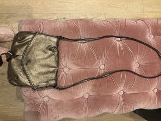 Bolso bandolera dorado envejecido