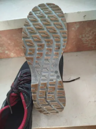 Zapatos de trabajo PANTER gris y rojos