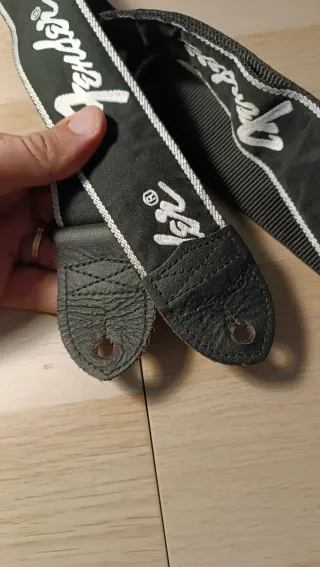 Correas Fender y Ernie Ball Guitarra/Bajo