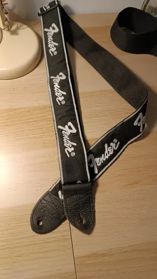 Correas Fender y Ernie Ball Guitarra/Bajo