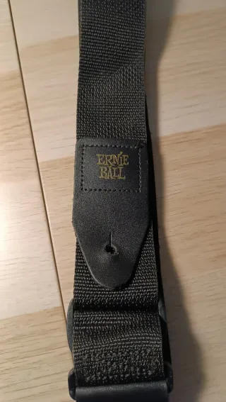 Correas Fender y Ernie Ball Guitarra/Bajo
