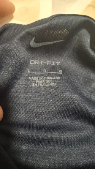 Camiseta Nike Barça Negra y Morada