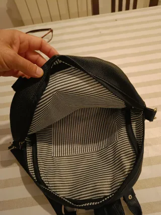 Bolso de cuerina negro para mujer