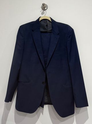 Traje azul talla 48