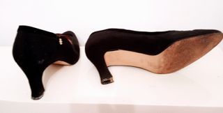 Zapatos de tacón negros