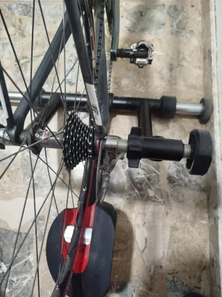 Bicicleta Cube + Rodillo Zycle Zpro
