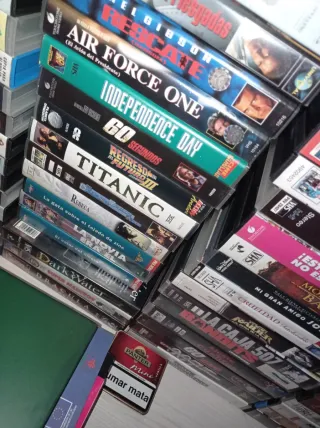 Lote 325 Películas VHS