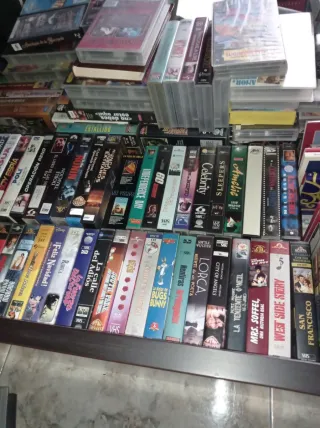 Lote 325 Películas VHS