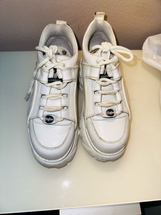 Deportivas Buffalo London Blancas Talla 38