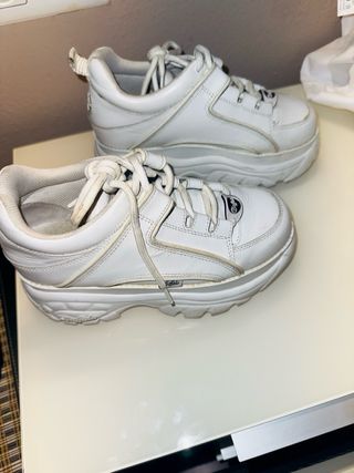 Deportivas Buffalo London Blancas Talla 38