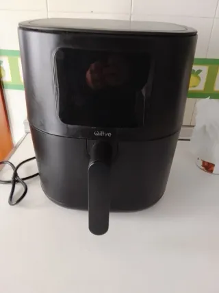 Freidora de aire Qilive negra