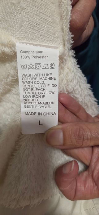 Chaqueta acolchada beige cuello alto