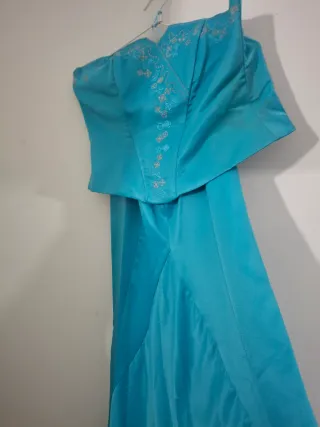 Vestido de fiesta azul turquesa