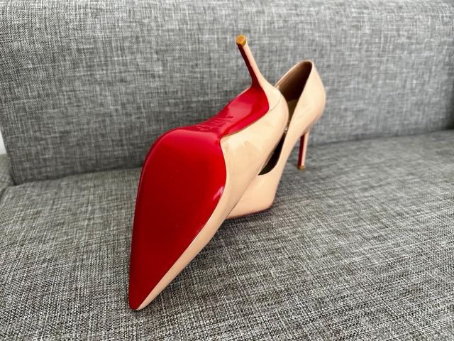 Zapatos Christian Louboutin Nude Talla 38