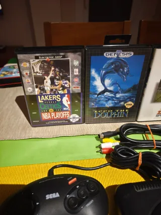 Sega Mega Drive 2 + 3 comandi + 4 giochi