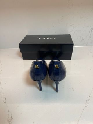 Zapatos de salón Ralph Lauren azul tacón 7cm. N 38