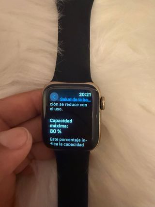 Apple Watch 5  40 mm