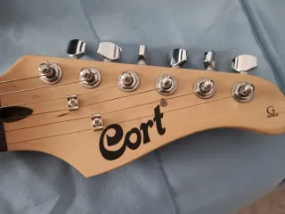 Cort G110