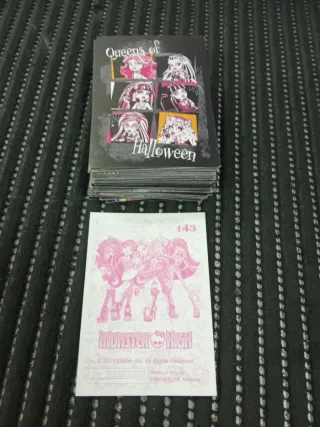 140 cromos Monster High ref 67
