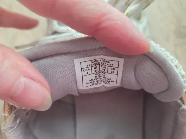 Zapatillas Michael Kors Blancas y Plateadas