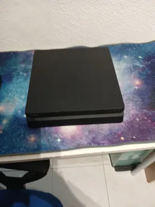 Consola PS4 Slim Negra