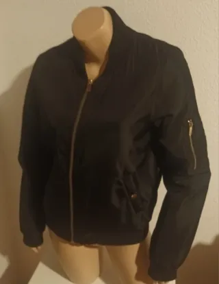 Cazadora bomber negra Pinki, da para una talla s/m